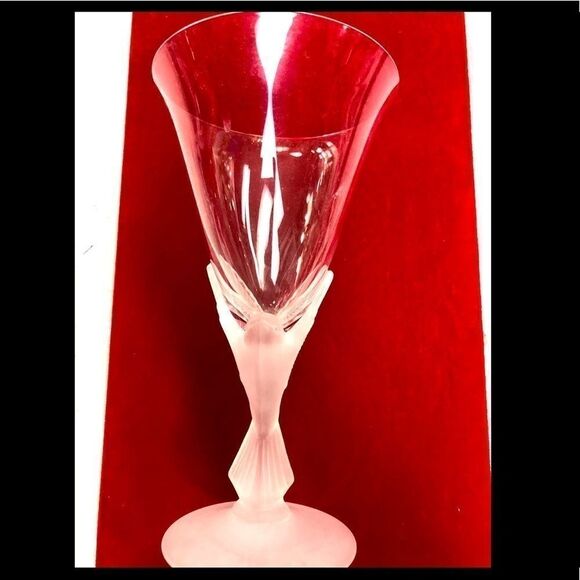 Sasaki Dining Frosted Wine/Cordial Goblet Large - Picture 4 of 5